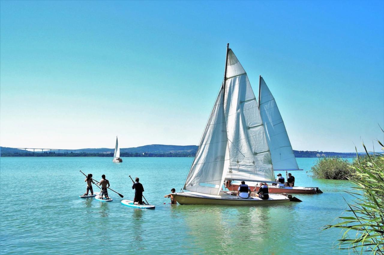 Pearl Home Balatonboglár Exteriör bild