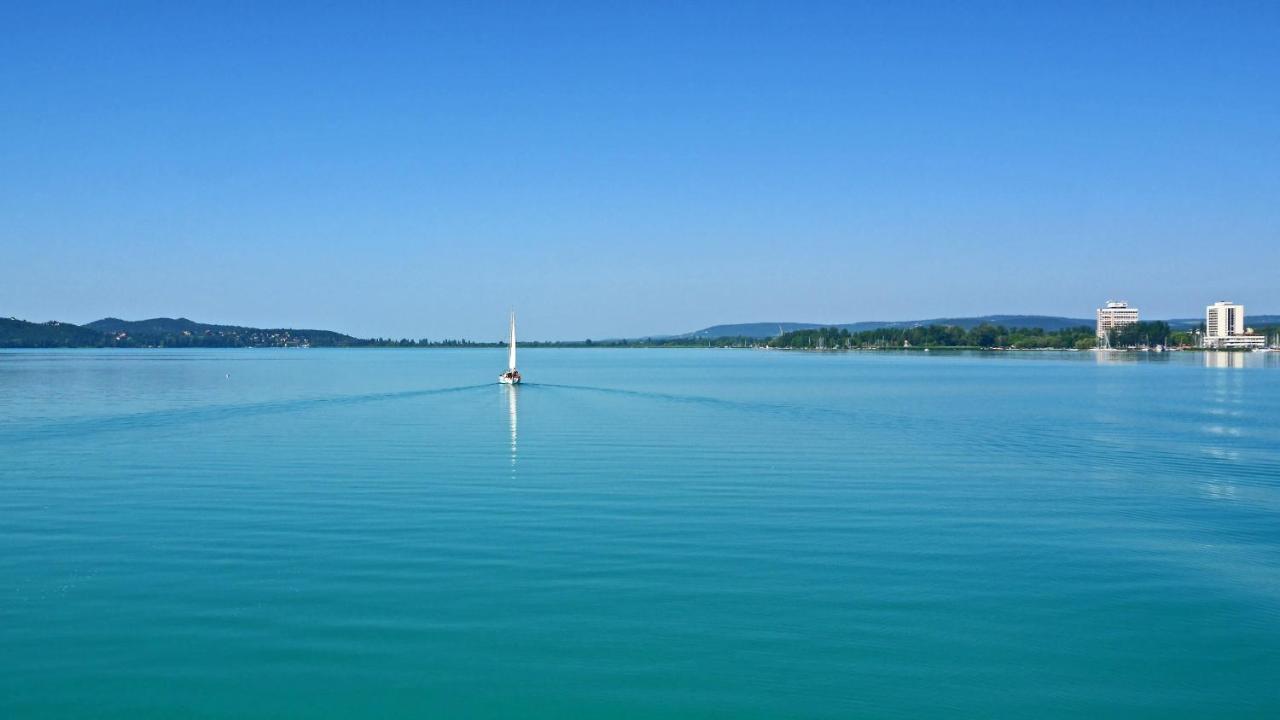 Pearl Home Balatonboglár Exteriör bild